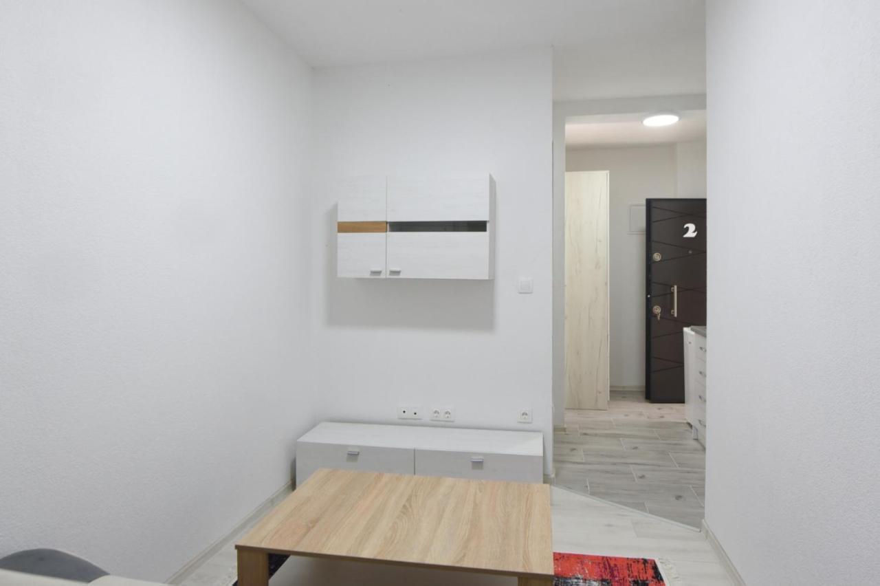 Elem Apartmani توزلا المظهر الخارجي الصورة